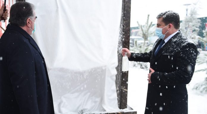 Ифтитоҳи бинои нави таълимии факултетҳои иқтисодии Донишгоҳи миллии Тоҷикистон