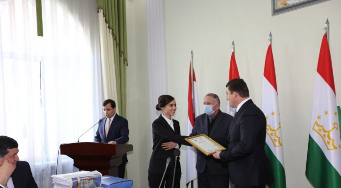 ДОНШҶӮИ ФАКУЛТЕТ – ҒОЛИБИ ОЗМУНИ КОРҲОИ БЕҲТАРИНИ ИННОВАТСИОНӢ