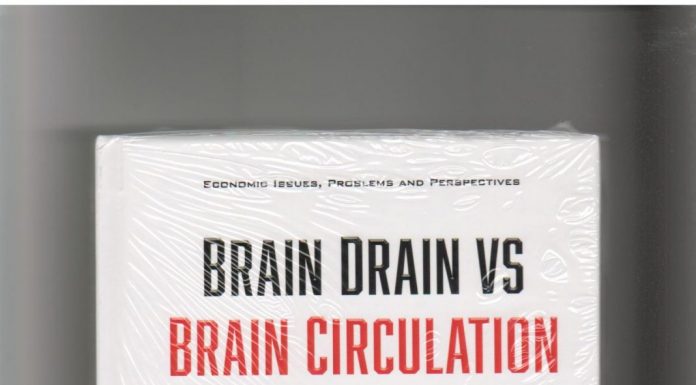 Нашри китоби «Фирори мағзҳо хилофи гардиши ақлҳо» дар Амрико