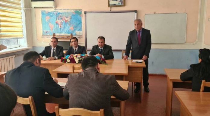 Вохӯрии судманд бо кормандони Шуъбаи тарбияи донишгоҳ