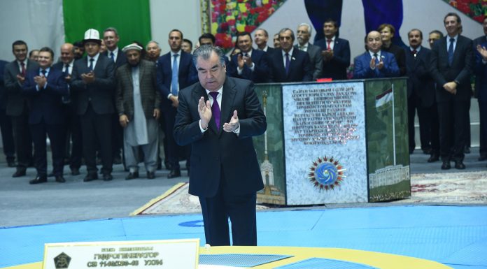 «Роғун» — мабдаи рушанӣ дар муқобили зулмат