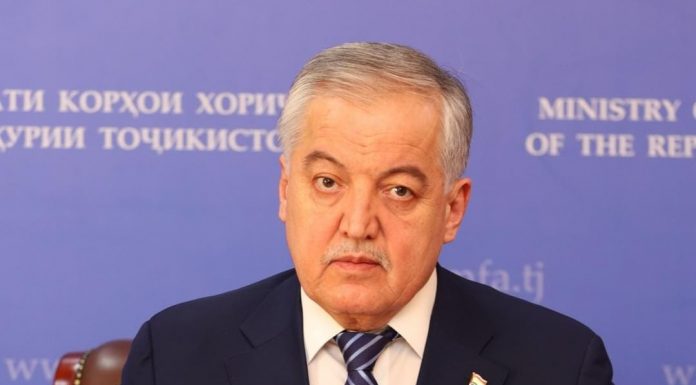 ЭМОМАЛӢ РАҲМОН ВА СИЁСАТИ ХОРИҶӢ: аз музаффариятҳо то таҳкими ҷойгоҳи ҷаҳонӣ