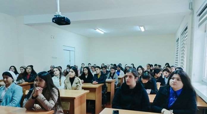 ҶАЛАСАИ ШУРОИ ДУХТАРОН ДАР ФАКУЛТЕТ