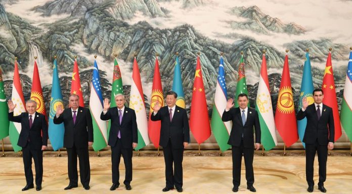 Нақши шахсиятҳо дар рушди ҳамкориҳо