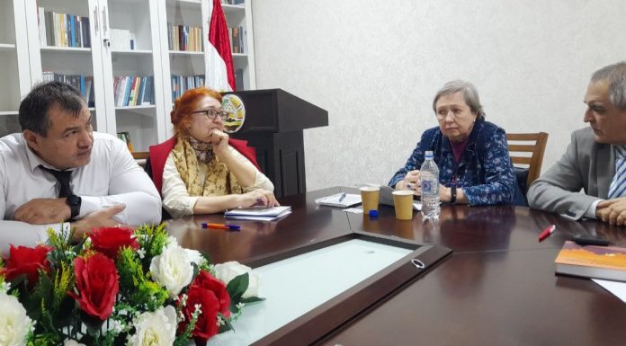 Семинари илмӣ бо иштироки ходими пешбари Маркази ҳиндшиносии Институти ховаршиносии Академияи илмҳои Федератсия Россия