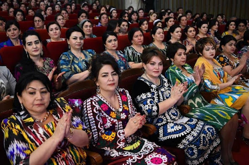 МАКТАБИ МОДАР