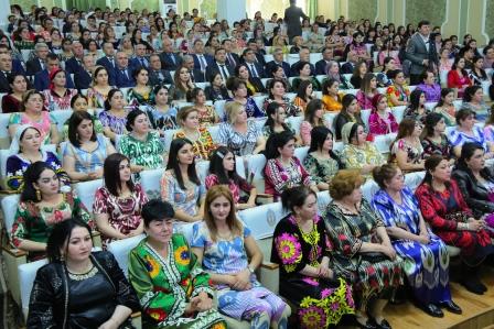 НАҚШИ ЗАНОН ДАР ТАЪРИХИ ИНСОНИЯТ