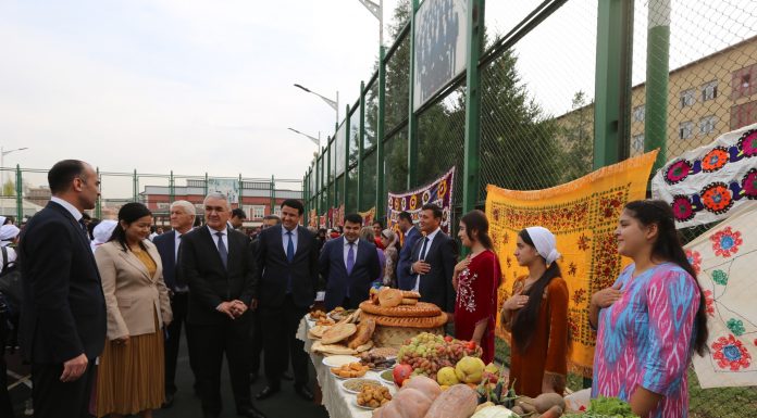 ТАНТАНАҲОИ ҶАШНИ МЕҲРГОН ДАР ДОНИШГОҲ