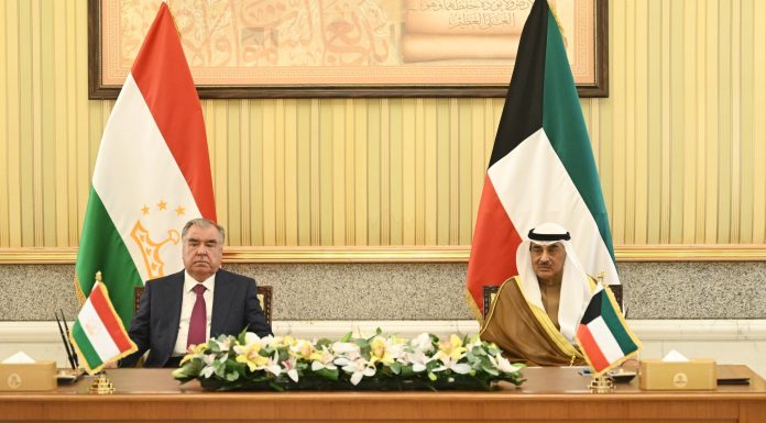 САФАРИ РАСМИИ ПЕШВОИ МИЛЛАТ МУҲТАРАМ ЭМОМАЛӢ РАҲМОН БА ДАВЛАТИ КУВАЙТ