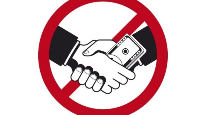 ТАЪСИРИ МАНФИИ КОРРУПСИЯ БА РУШДИ ДАВЛАТДОРӢ